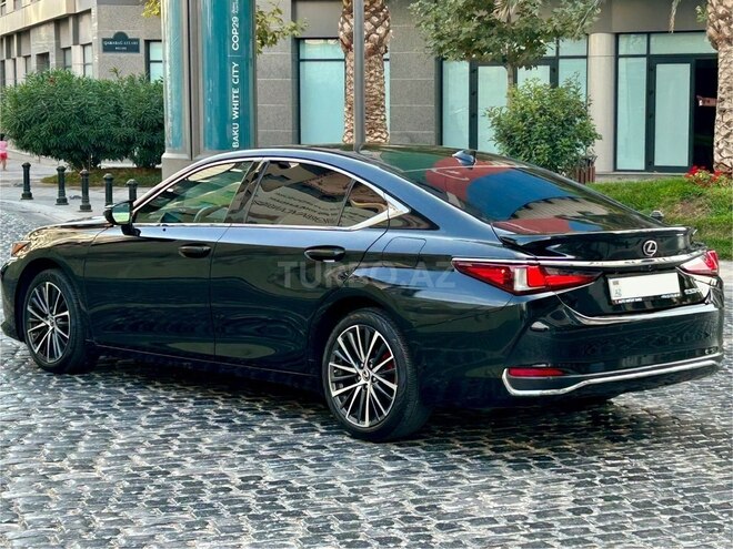 Lexus ES 300h 2022, 41,000 km - 2.5 l - Bakı