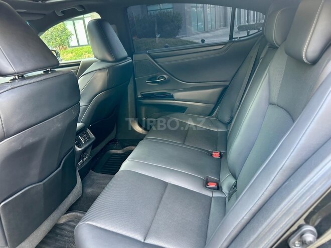 Lexus ES 300h 2022, 41,000 km - 2.5 l - Bakı