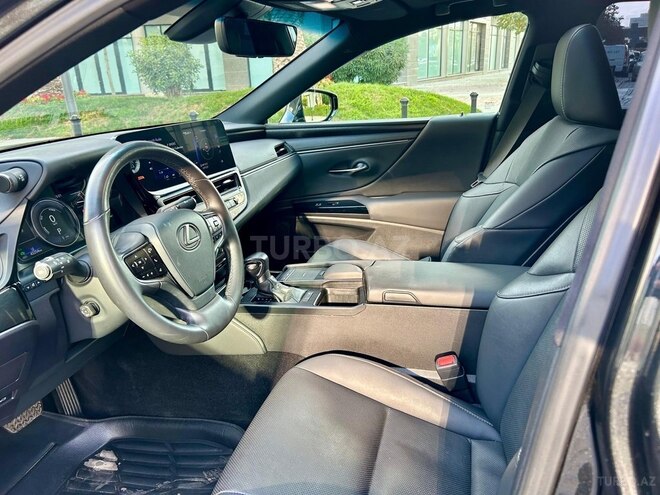 Lexus ES 300h 2022, 41,000 km - 2.5 l - Bakı