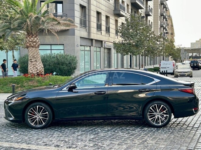 Lexus ES 300h 2022, 41,000 km - 2.5 l - Bakı