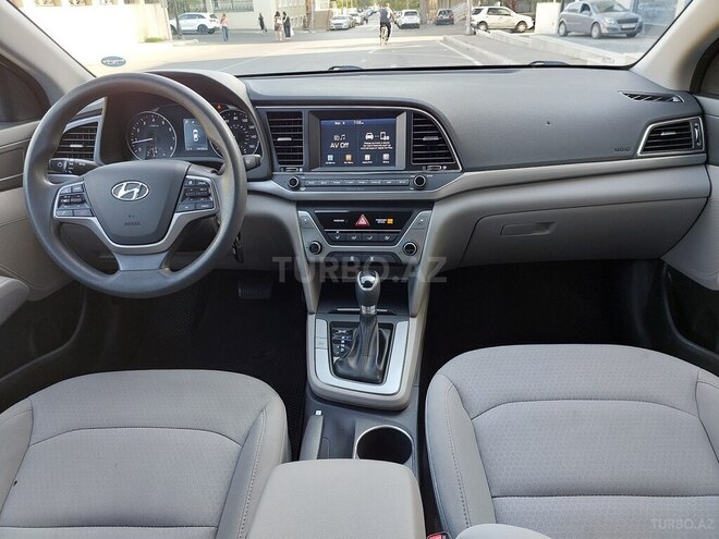 Hyundai Elantra 2018, 123,000 km - 2.0 л - Bakı