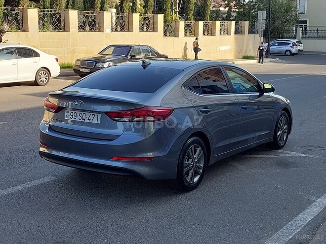 Hyundai Elantra 2018, 123,000 km - 2.0 л - Bakı