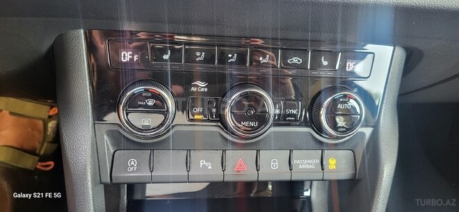 Skoda Karoq 2019, 72,600 km - 1.5 л - Bakı