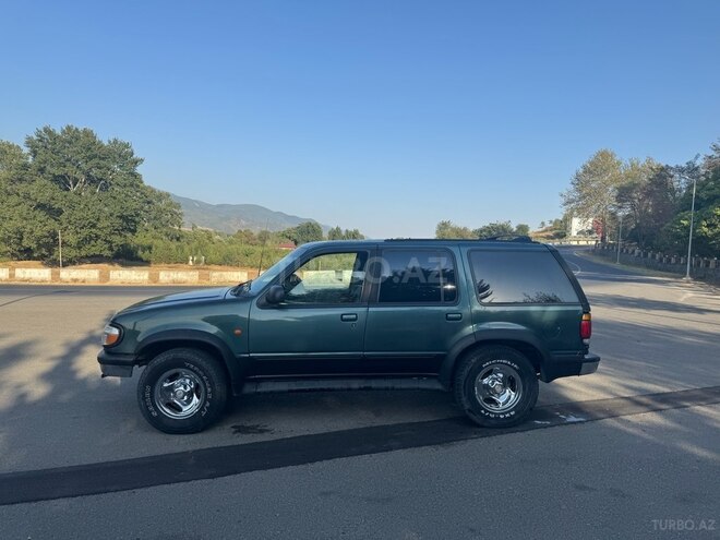 Ford Explorer 1997, 150,000 km - 4.0 l - İsmayıllı