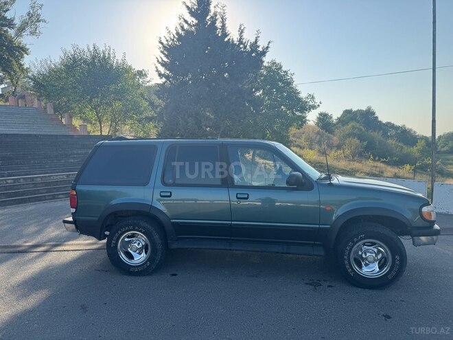 Ford Explorer 1997, 150,000 km - 4.0 l - İsmayıllı