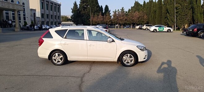 Kia Ceed 2010, 150,000 km - 1.6 л - Gəncə