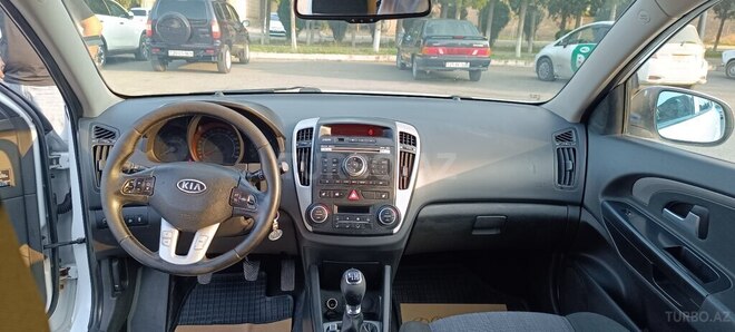 Kia Ceed 2010, 150,000 km - 1.6 л - Gəncə