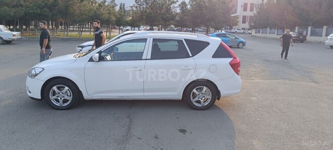 Kia Ceed 2010, 150,000 km - 1.6 л - Gəncə