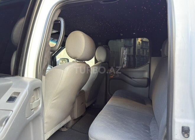 Nissan Navara 2008, 300,000 km - 2.5 л - Bakı