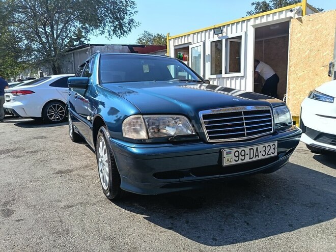 Mercedes C 220 2000, 400,000 km - 2.2 l - Bakı