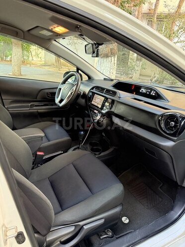 Toyota Aqua 2015, 138,600 km - 1.5 l - Bakı