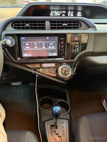 Toyota Aqua 2015, 138,600 km - 1.5 l - Bakı