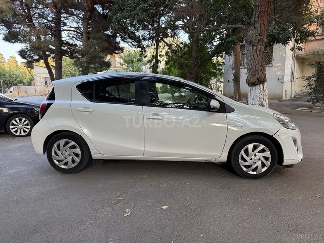 Toyota Aqua 2015, 138,600 km - 1.5 l - Bakı