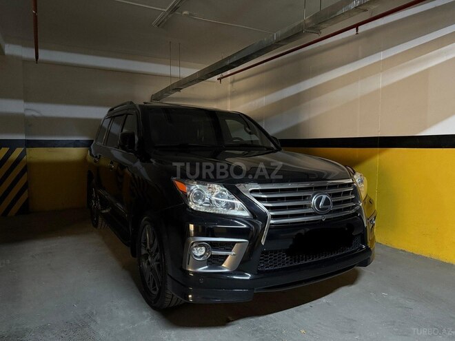 Lexus LX 570 2014, 180,000 km - 5.7 л - Sumqayıt