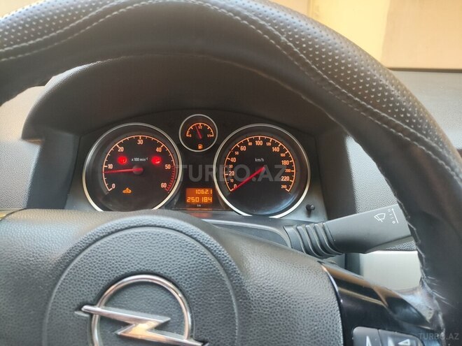 Opel Astra 2007, 251,000 km - 1.3 l - Bakı