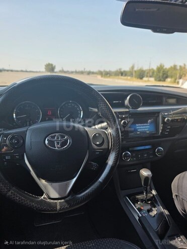 Toyota Corolla 2015, 285,000 km - 1.6 l - Bakı
