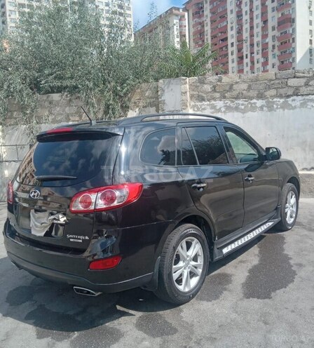 Hyundai Santa Fe-4