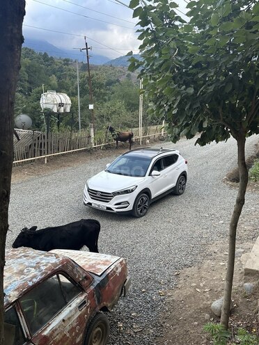 Hyundai Tucson 2015, 143,750 km - 1.7 l - Xırdalan