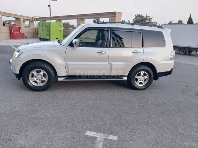 Mitsubishi Pajero 2008, 189,000 km - 3.0 l - Bakı