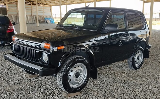 LADA (VAZ) Niva 2023, 14,000 km - 1.7 l - Gəncə