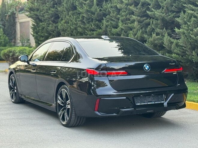BMW 750e xDrive 2024, 29,000 km - 3.0 л - Bakı