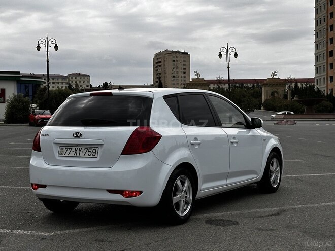Kia Ceed 2011, 240,000 km - 1.4 l - Sumqayıt