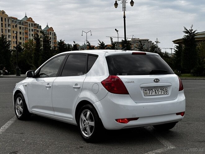 Kia Ceed 2011, 240,000 km - 1.4 l - Sumqayıt