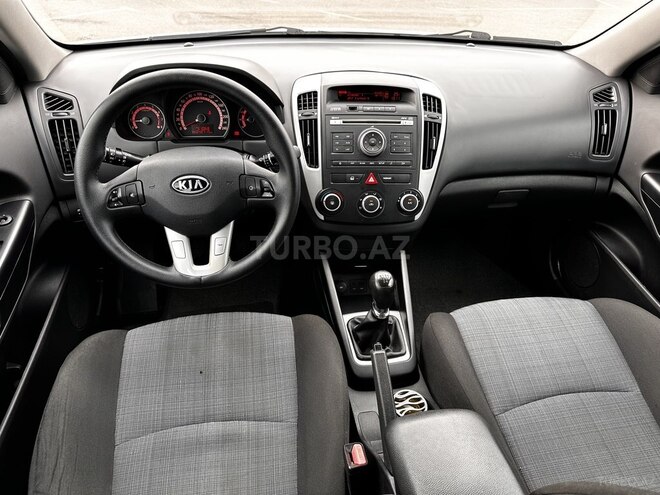 Kia Ceed 2011, 240,000 km - 1.4 l - Sumqayıt