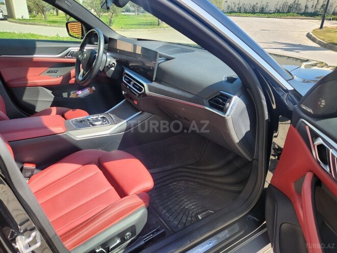 BMW i4-9