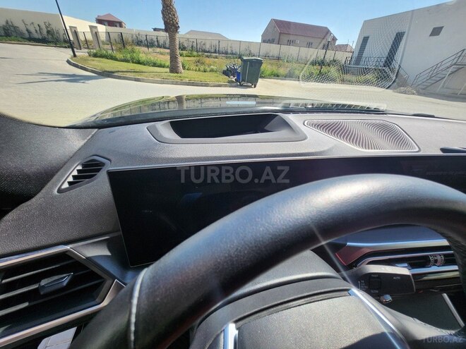 BMW i4-12