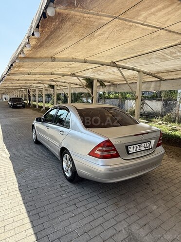 Mercedes C 200 2000, 248,633 km - 2.0 л - Astara
