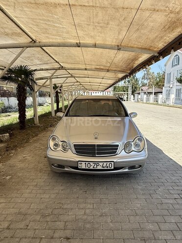 Mercedes C 200 2000, 248,633 km - 2.0 л - Astara