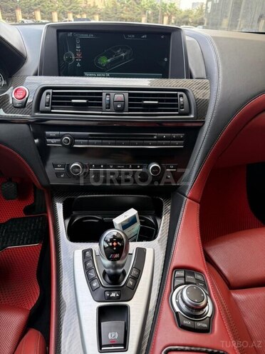 BMW M6 2013, 117,000 km - 4.4 л - Bakı