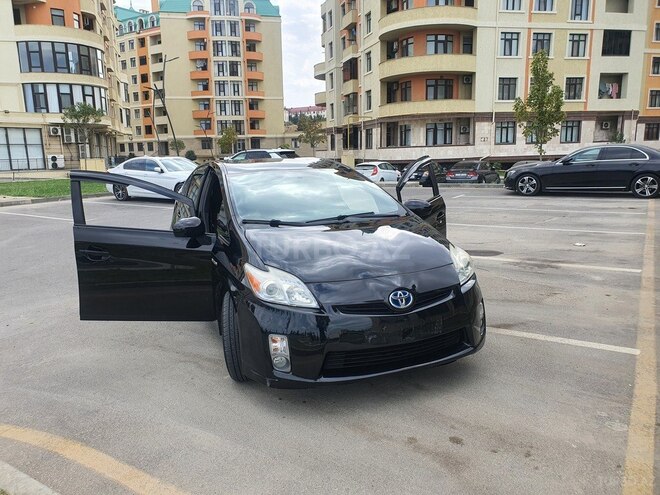 Toyota Prius-6