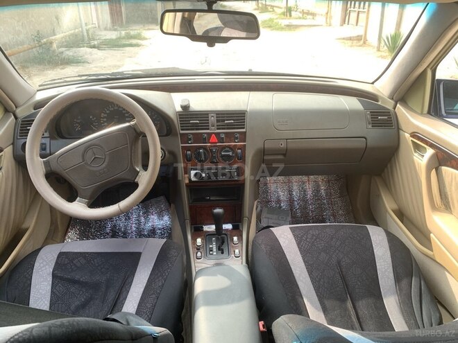 Mercedes C 220 1996, 225,000 km - 2.2 l - Bakı