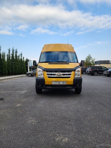 Ford Transit 2010, 206,000 km - 2.4 l - Quba