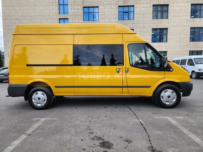 Ford Transit 2010, 206,000 km - 2.4 l - Quba