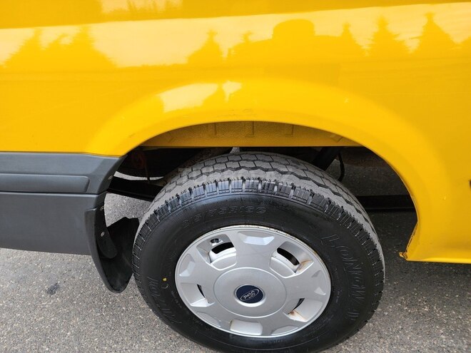 Ford Transit 2010, 206,000 km - 2.4 l - Quba