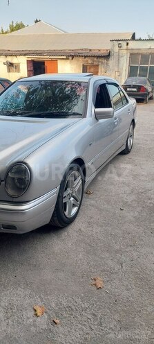 Mercedes E 200 1998, 420,000 km - 2.0 l - Gəncə