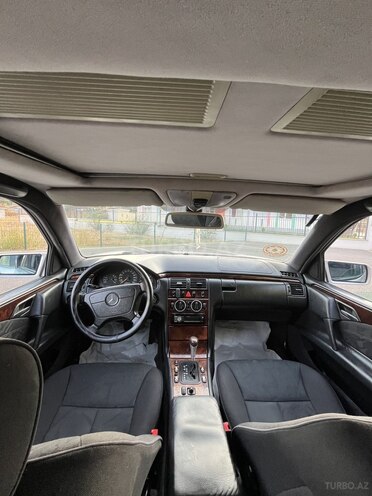 Mercedes E 200 1998, 254,888 km - 2.0 l - Bakı