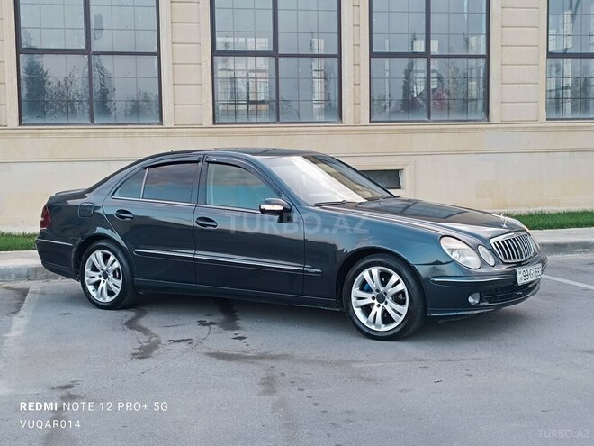 Mercedes E 220 2002, 230,500 km - 2.2 l - Bakı
