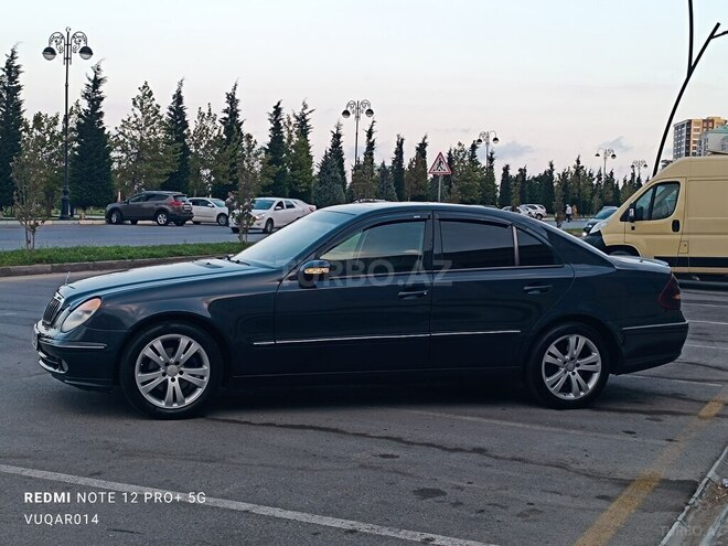 Mercedes E 220 2002, 230,500 km - 2.2 l - Bakı