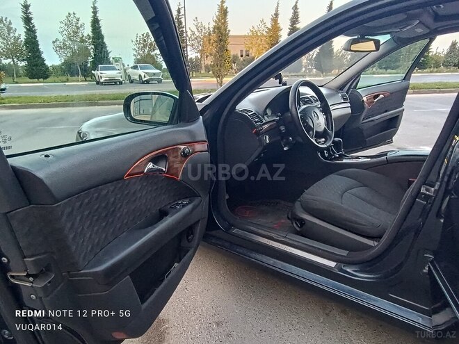 Mercedes E 220 2002, 230,500 km - 2.2 l - Bakı