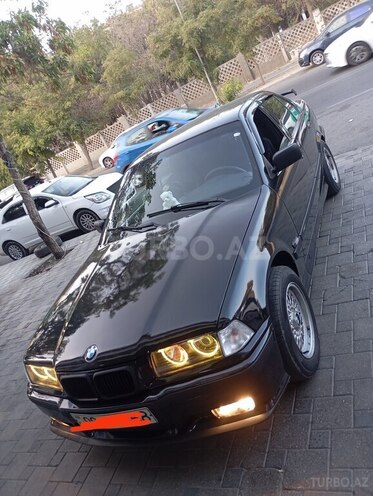 BMW 320 1998, 235,680 km - 2.0 l - Bakı