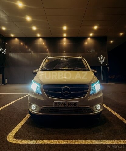 Mercedes Vito 2018, 190,000 km - 2.2 l - Bakı