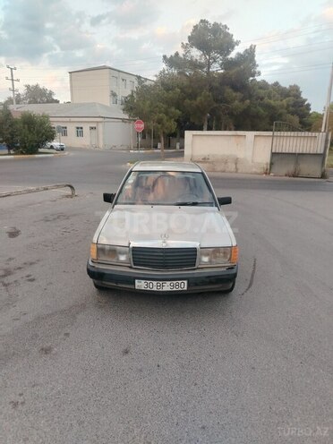 Mercedes 190 1991, 220,000 km - 1.8 l - Sumqayıt