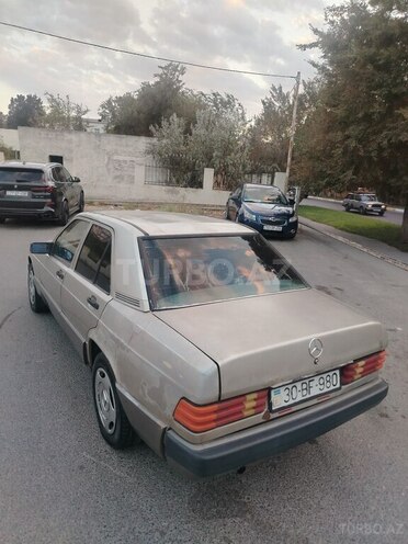 Mercedes 190 1991, 220,000 km - 1.8 l - Sumqayıt