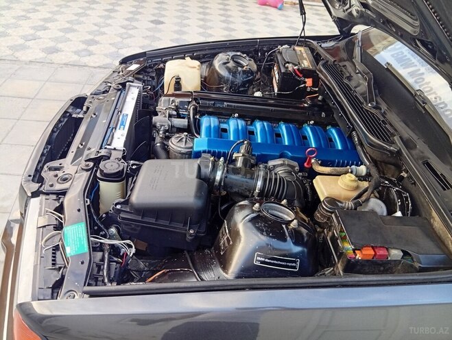 BMW 325-5
