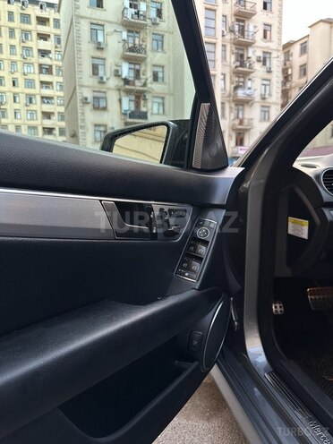 Mercedes C 250 4MATIC 2013, 270,000 km - 1.8 l - Bakı