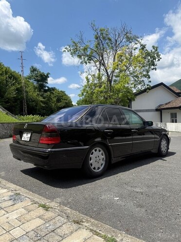 Mercedes C 230 1999, 350,837 km - 2.3 l - Şəki